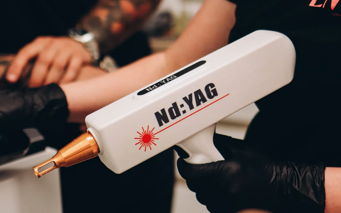 Despigmentación de Tatuajes y Micropigmentación